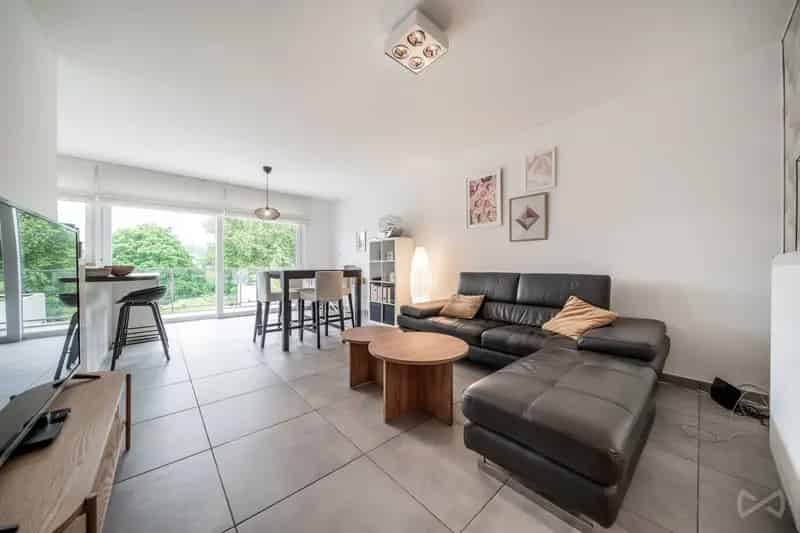 Appartement 2 chambres à vendre avec parking et cave