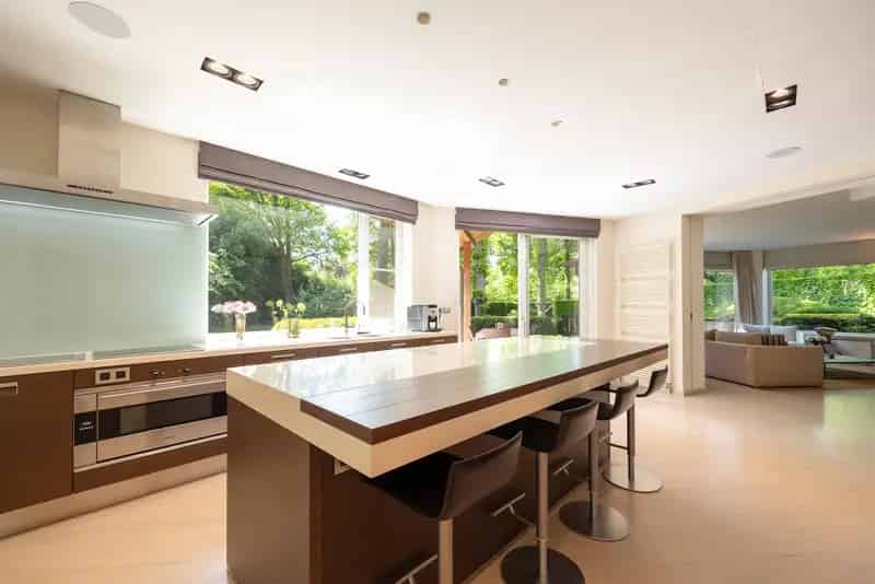 Schotenhof Villa: Instapklare woning met zwembad en tuin