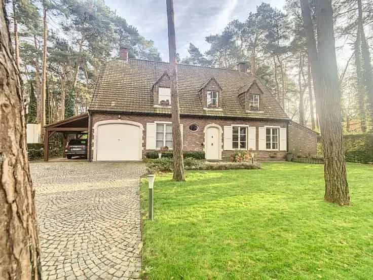 Gerenoveerde Villa te Koop 4 slaapkamers Grote Tuin