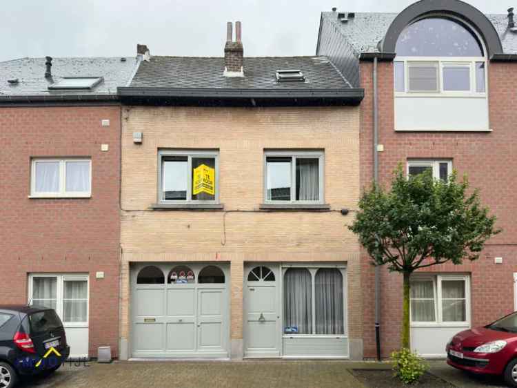 Volledig instapklare woning met opslagruimte te Aalst!