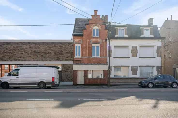 Huis Te Koop Menen: Instapklare woning met 3 slaapkamers en diepe tuin