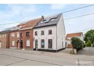 Huis te koop Oostrozebeke - Modern en ruim gezinshuis