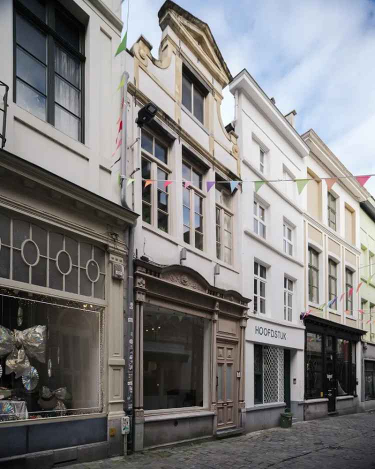 Authentieke Stadswoning Gent Vrijdagmarkt 2-3 slaapkamers