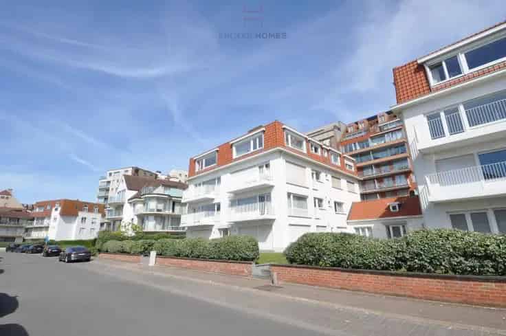 Appartement Te Koop Albertstrand: Gerenoveerd Hoekappartement met 3 slaapkamers