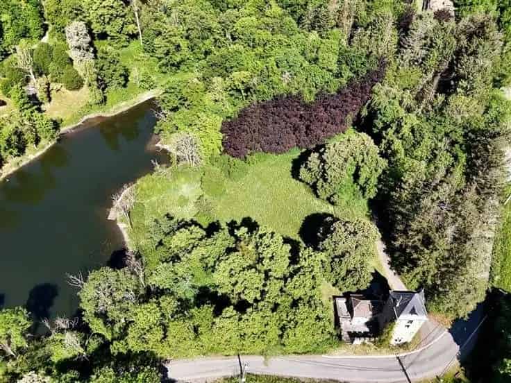 Historische Toren en Kasteelpoort te Koop - 230m² - 3ha Park