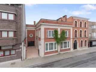 Herenhuis te koop Sint Niklaas 6 slaapkamers