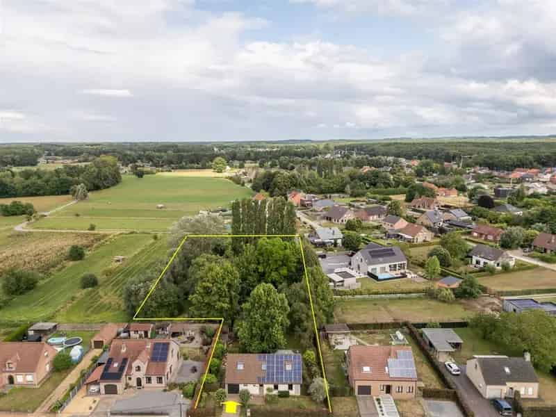 Gerenoveerd huis 4 slaapkamers label B topligging
