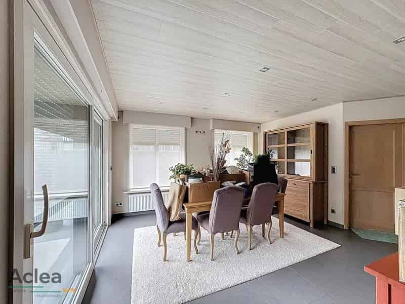 Huis te koop Adegem: 4 slaapkamers, 2 badkamers, garage
