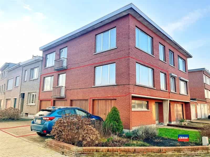 Appartement te koop Deurne 2 slaapkamers 2 garages