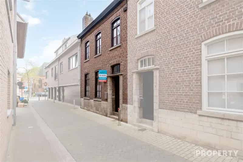Huis te koop Hulste Centrum: Charmante woning met 3 slaapkamers