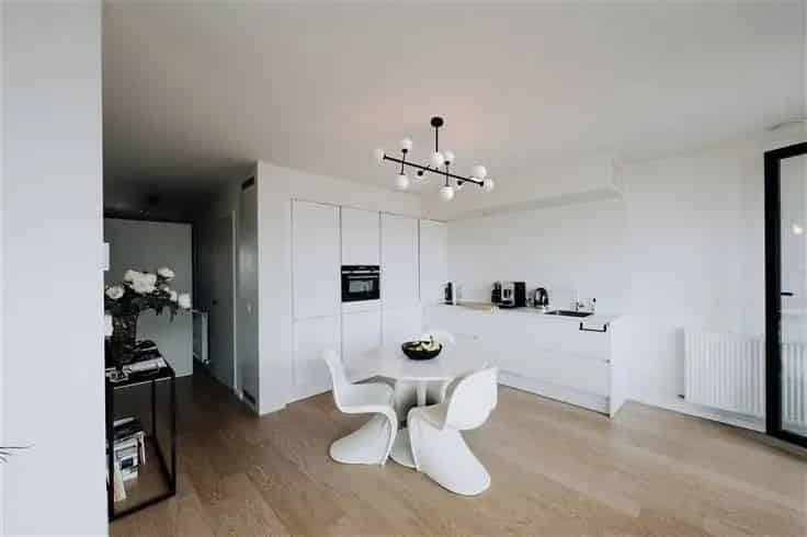 Appartement Te Koop Schilde: Modern 2 Slaapkamers Zonnig Terras