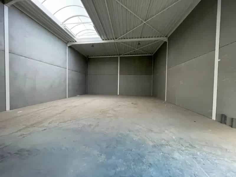 Magazijn te huur Evergem 216m²
