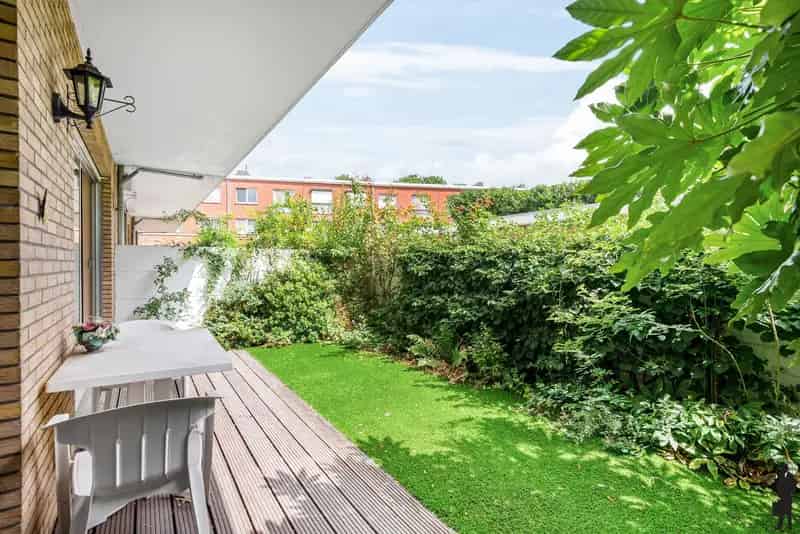 Gelijkvloers Appartement te Edegem 2 slaapkamers Tuin Terras Garage