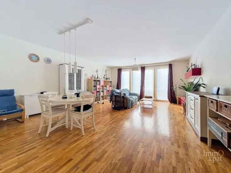 Appartement te koop met 2 slaapkamers in Ixelles met terras en garage