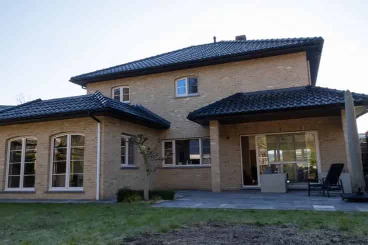Villa Te Koop Testelt: Energiezuinige Woning met Praktijkruimte