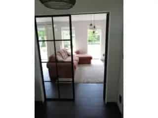 Villa te koop - Ruime gezinswoning met tuin en carport