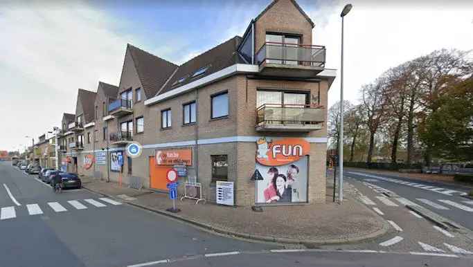 Handelspand 830m² te koop Torhout Centrum