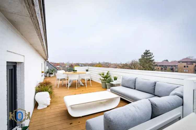 Appartement te huur Sint-Kruis: Unieke 2-slaapkamers Loft met Terras