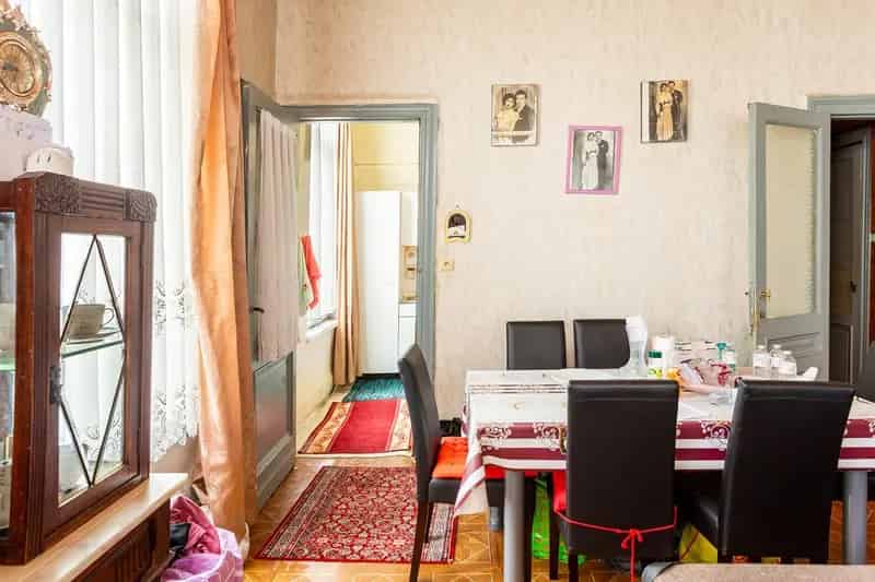 Te renoveren woning met veel ruimte nabij 't Zuid