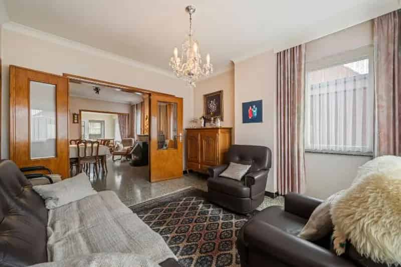 Halfopen Bebouwing Ledegem 3 Slaapkamers Te Renoveren