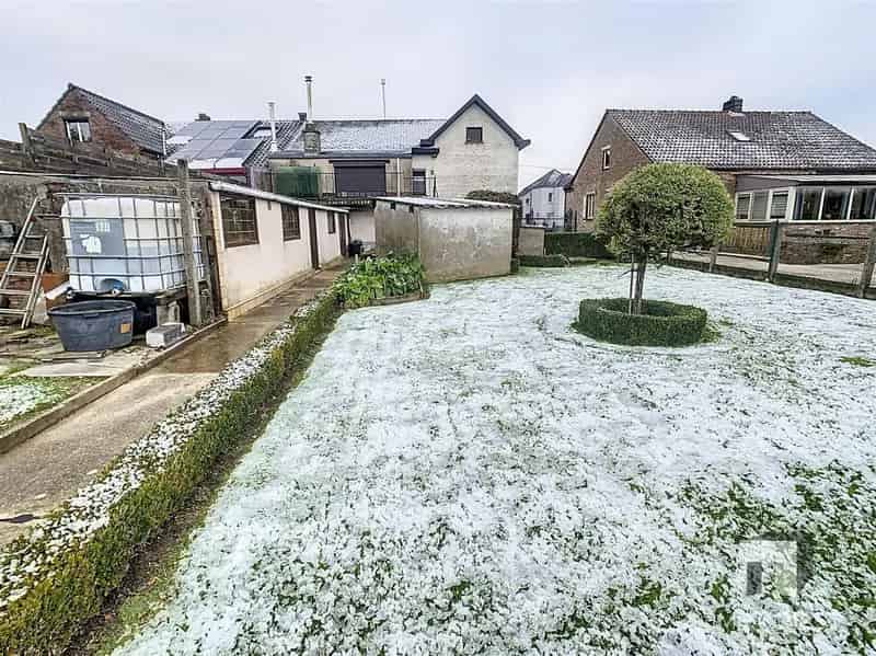 Op te knappen split-level woning Halen