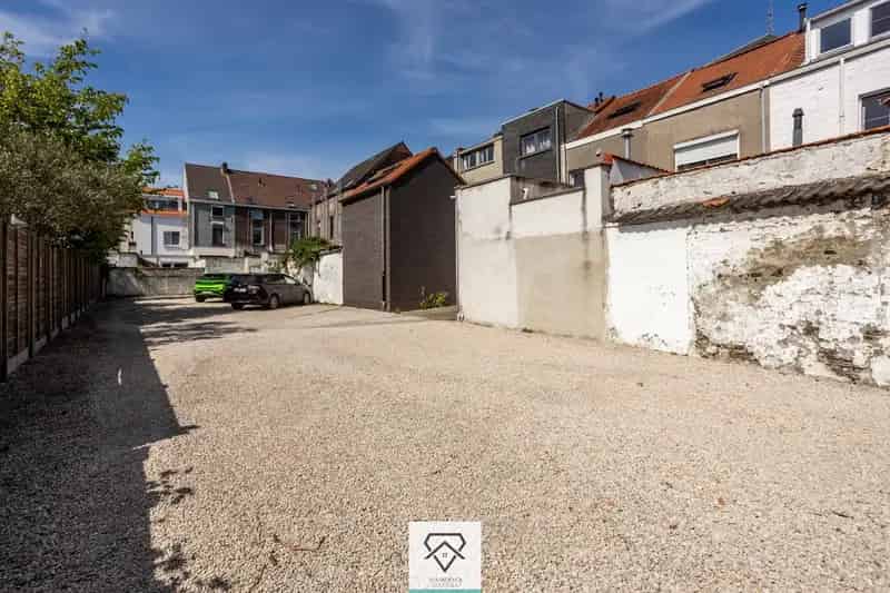 5 Autostaanplaatsen te Koop Gent Topligging