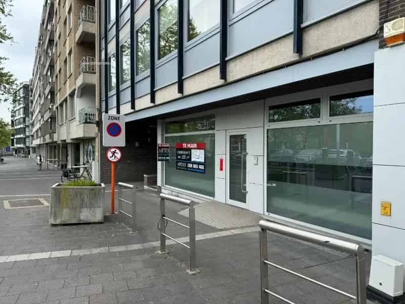 Handelspand te Koop Genk Centrum 260m²