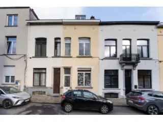 Appartement te Koop Etterbeek 2 Slaapkamers Triplex 120m2