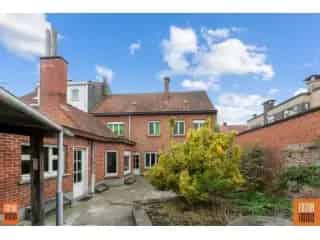 Huis te koop Roeselare - Ruime te renoveren HOB met 4 slaapkamers