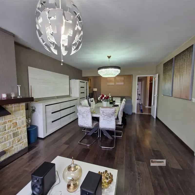 Appartement 2 slaapkamers nabij Bosuilstadion