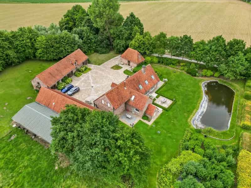 Huis te huur Rollegem: Authentieke hoeve met 4 slaapkamers