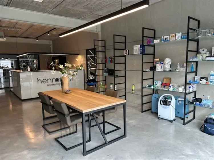 Bedrijfspand te koop Gate 7 992m²