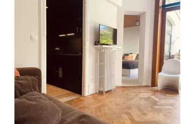 Huur 1 slaapkamer appartement van 40 m² in Schaerbeek - Schaarbeek