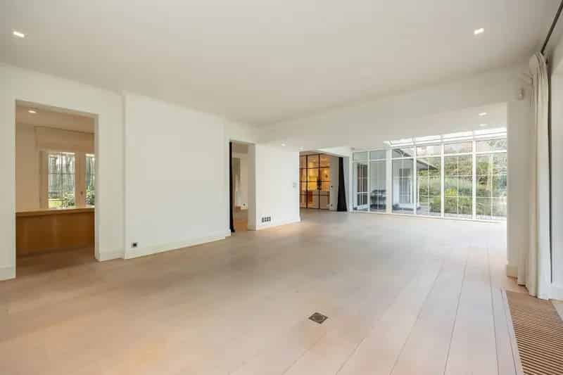 VILLA 3750m2