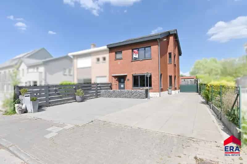 Huis te koop in Lievegem - Instapklare gezinswoning