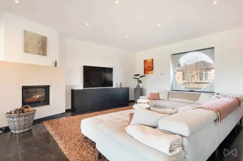 Villa met zes slaapkamers in Bierbeek
