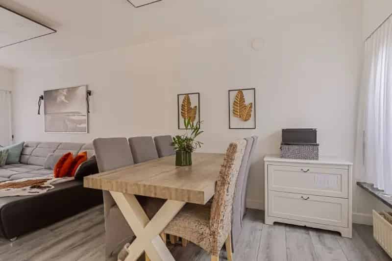 Huis te koop in Rupelmonde met 4 slaapkamers, tuin en garage