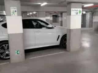Parking te Huur Sint-Jans-Molenbeek Beveiligd Nabij Metro