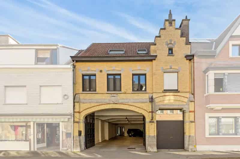 Ruime Duplex 3 Slaapkamers Centrum Heule