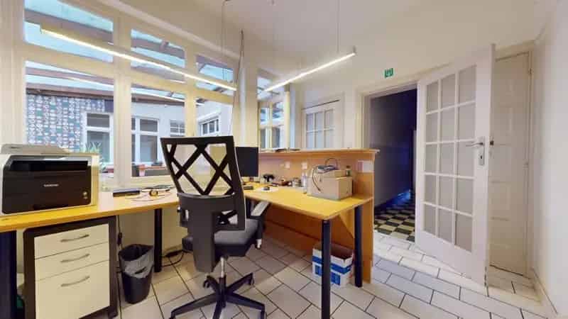 Huis te Schaarbeek Nabij Woluwe-St-Lambert