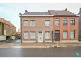 Huis te huur Wielsbeke 4 slaapkamers loods 213m²