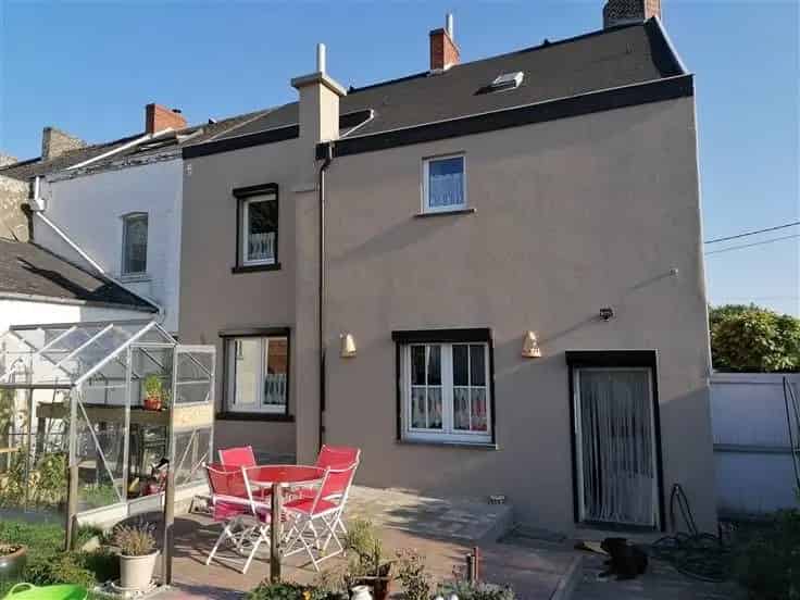Huis Te Koop Nabij Winkels Scholen Rustige Straat