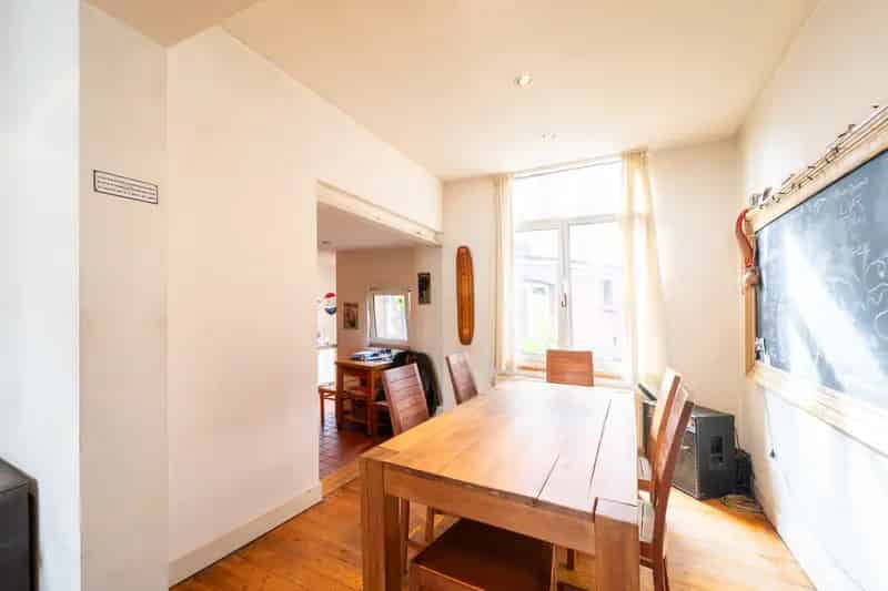 Bel-etage Antwerpen: Atelier, Garage, 4 slaapkamers, 2 badkamers