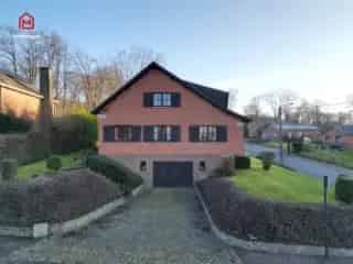 Villa te koop Marcinelle - Ruime woning met 4 slaapkamers en grote garage