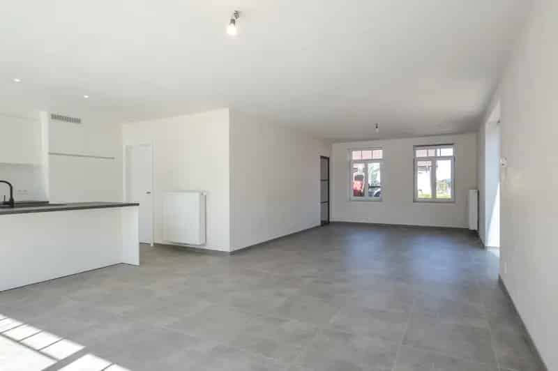 Halfopen Nieuwbouwwoning te Huur Roksem