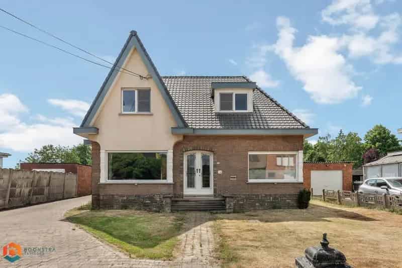Woning met 3 slaapkamers en ruime garage