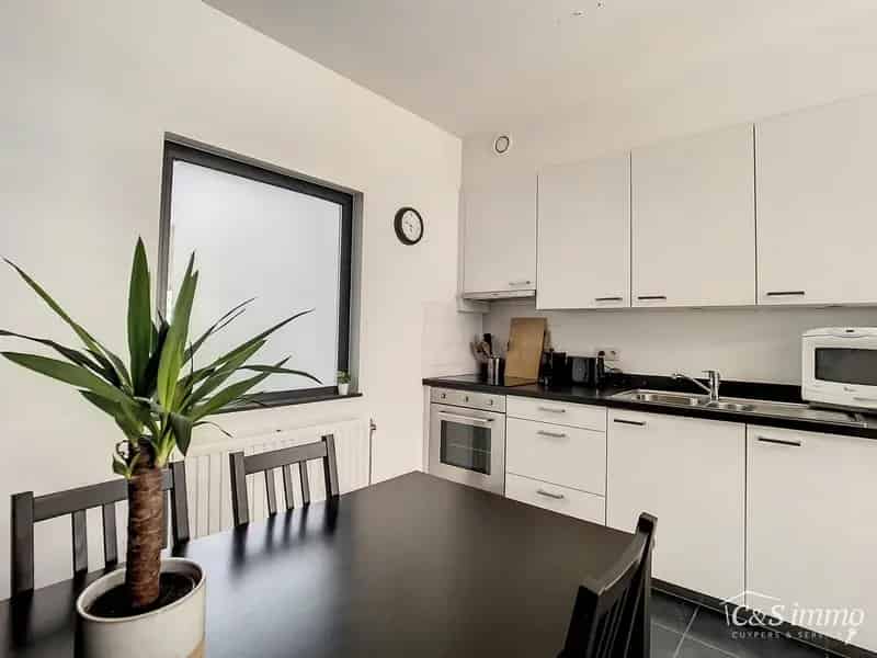 Appartement te huur Antwerpen 2 slaapkamers ruim terras