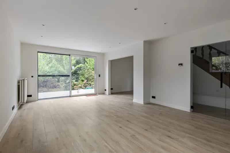 Huis te koop Gerenoveerd 155m² 3 slaapkamers Ruime tuin