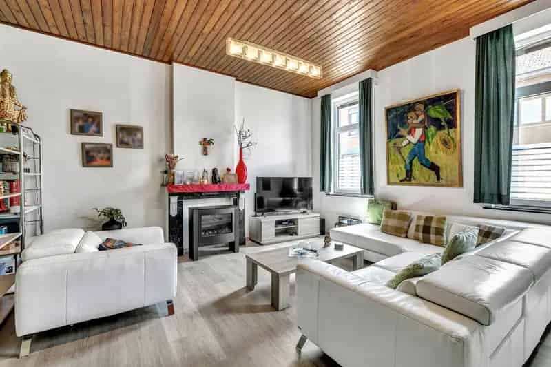 Woonhuis met 5 slaapkamers