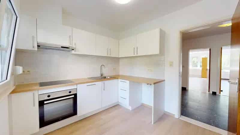 Appartement te Evere - 2 slaapkamers - Privétuin